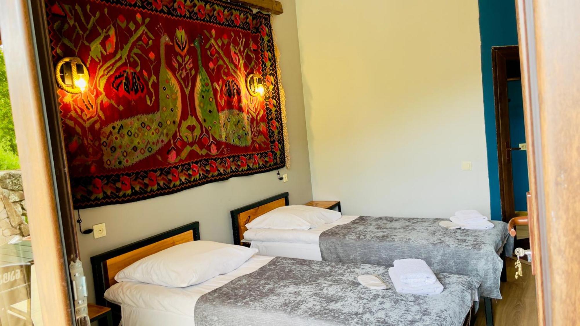 Hotel Hobbiton Near Vardzia Caves T'mogvi Exteriér fotografie