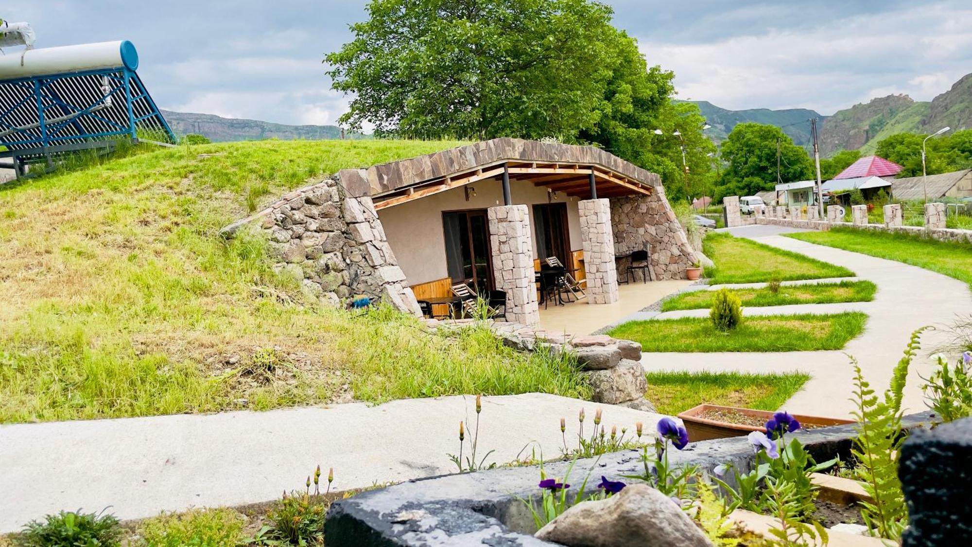 Hotel Hobbiton Near Vardzia Caves T'mogvi Exteriér fotografie